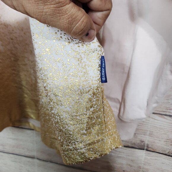 2021 Disney World Parks New Year’s Eve Pinkish Gold Spirit Jersey Size Large - Picture 6 of 15